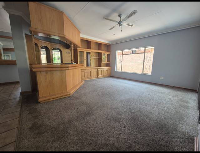 3 BEDROOM TOWNHOUSE FOR SALE IN THREE RIVERS PROPER